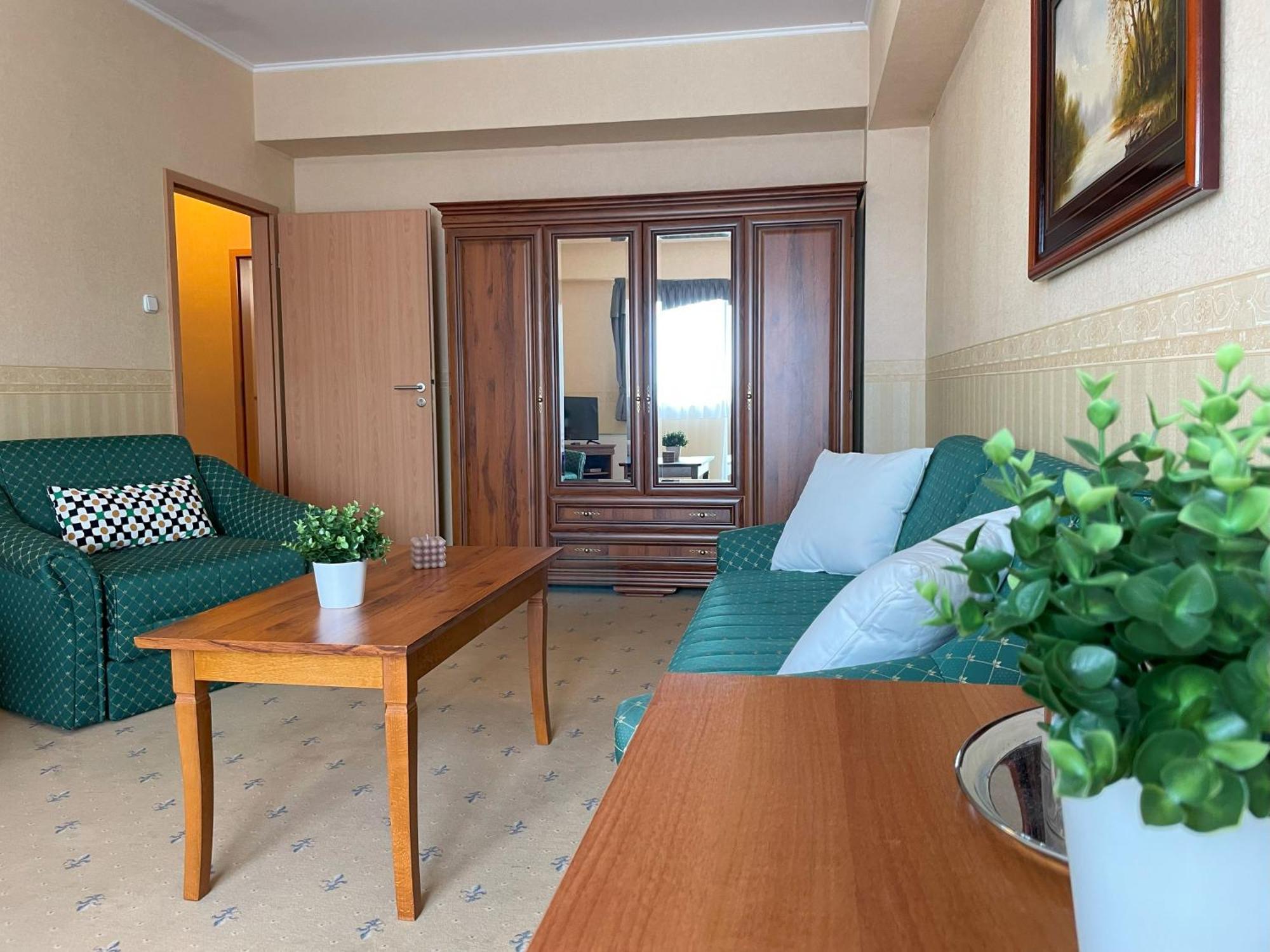Koenig Hotel Nagykanizsa Εξωτερικό φωτογραφία